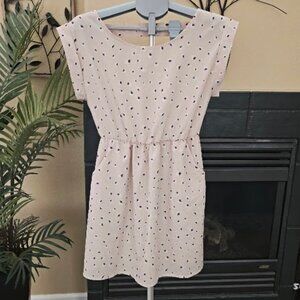 Lush sz small print open back dress w/ pockets pale pink